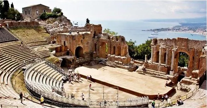 Kalimera Guest House Giardini Naxos Appartamento